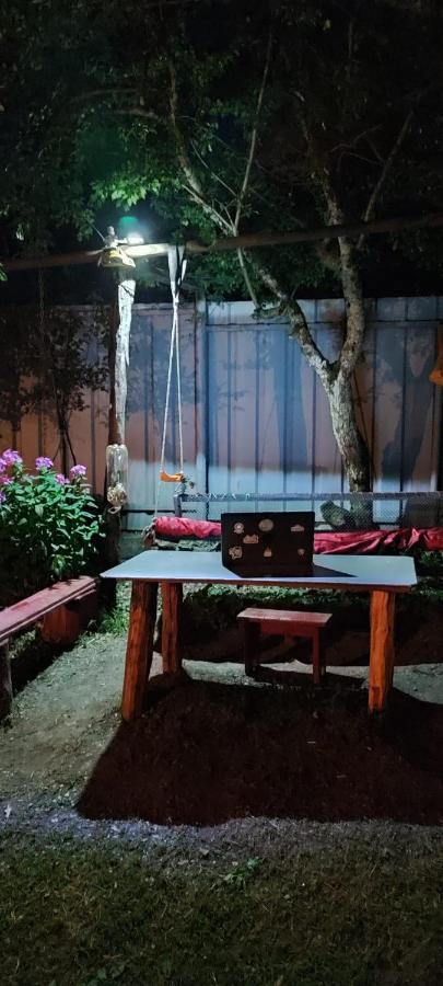 Tsknari Oda Oni Buitenkant foto