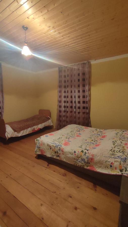 Tsknari Oda Oni Buitenkant foto
