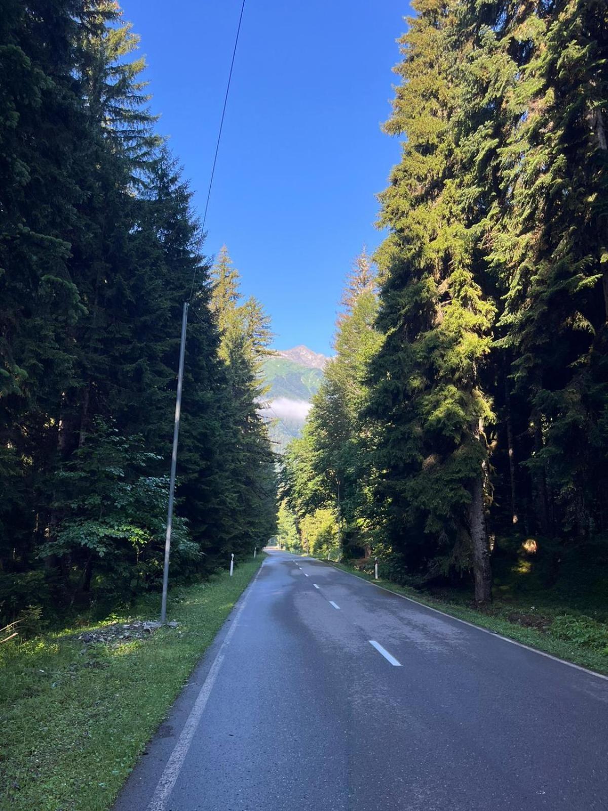 Tsknari Oda Oni Buitenkant foto